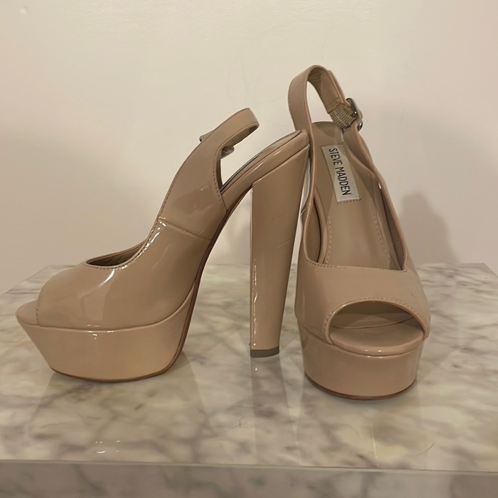 Nude Patten Leather heel